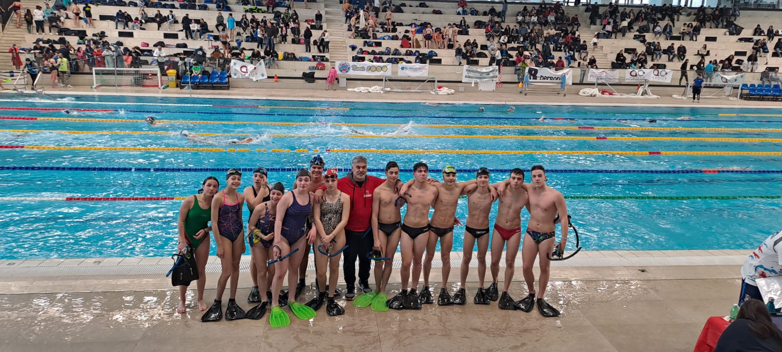 Gli atleti Olimpic nuoto Napoli - ATLAS Mercato San Severino